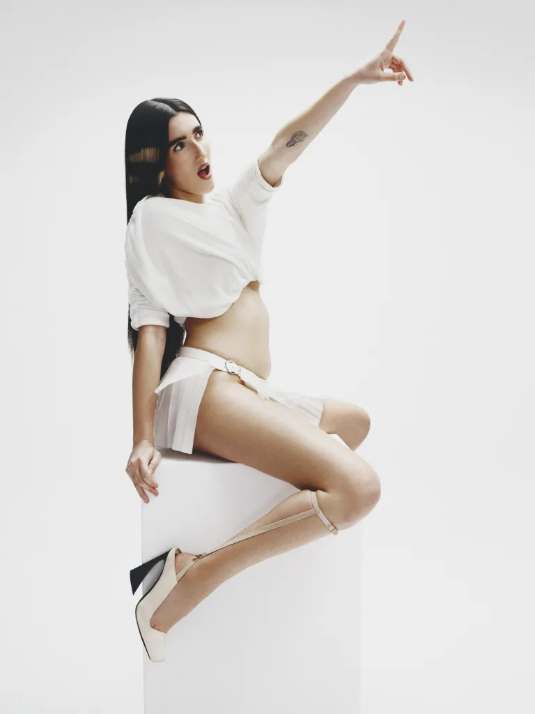 judeline artista musical emergente ligione mag articulo